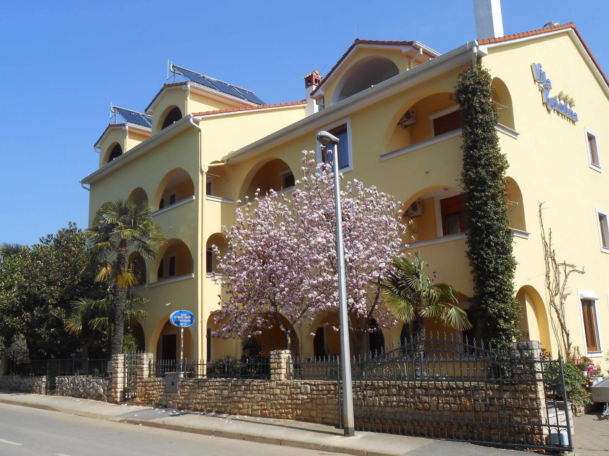 Bed & Breakfast Kristina 3*